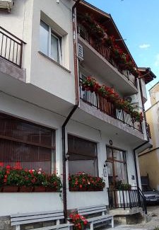 Govedartsi House | Guest House Edelweiss