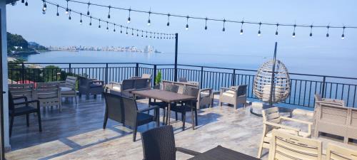 Makhinjauri House | Guest house Garden Beach