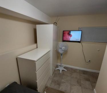 Mariners Harbor Apartment | Guest house in a quiet peaceful area.