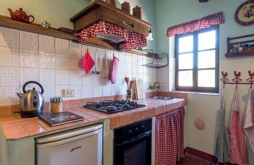 Saint-remy-de-provence House | Guest House in Monferrato with Wine Tasting