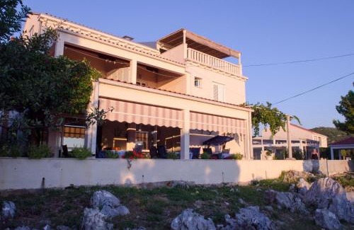 Banici House | Guest House Katarina