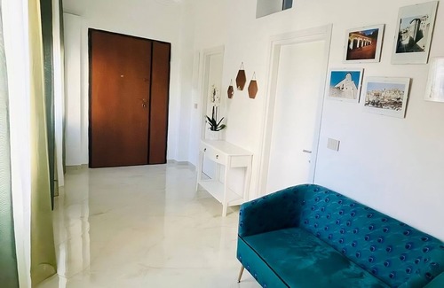 Zungoli Bed & Breakfast | Guest House " La Corte" - Royal Purple. Elegance and refinement.