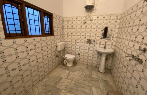 Amritsar Villa | Guest House Like Your own home We provide All services According to Your need !