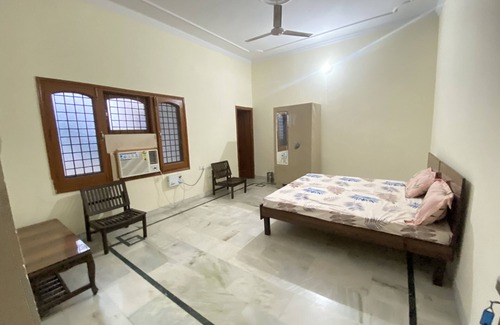 Amritsar Villa | Guest House Like Your own home We provide All services According to Your need !