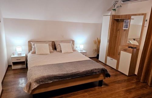 Poljanak House | Guest House Lisina