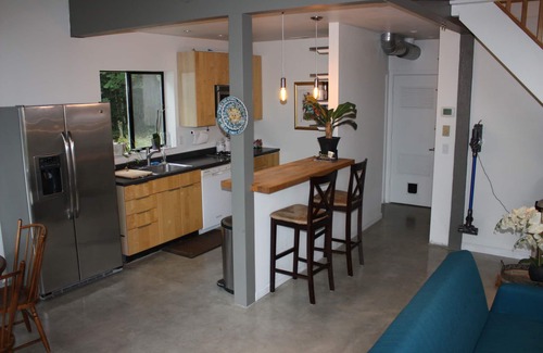 Stafford - Tualatin Valley House | Guest House located in between Lake Oswego and West Linn. 20 Minutes