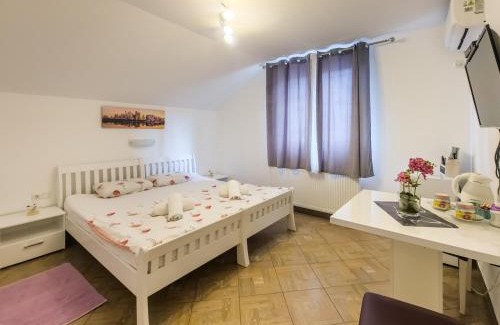 Korenica House | Guest House Mačić