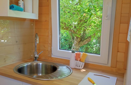 Mayrhof Apartment | Guest House "Mobile Tinyhouse By Wolfsberger" with Mountain View, Shared Garden & Wi-Fi