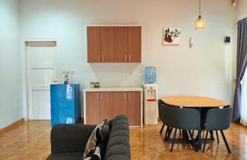 Cianjur House | Guest House Shakilla 2 Rancagoong Syariah