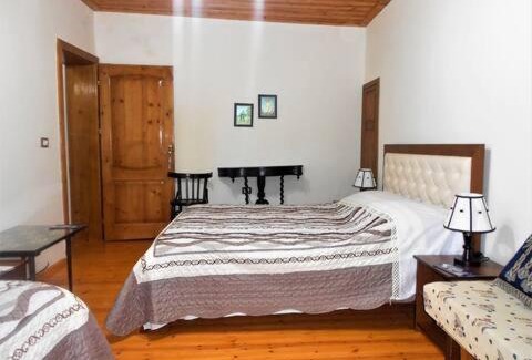 Berat House | Guest House Taunus