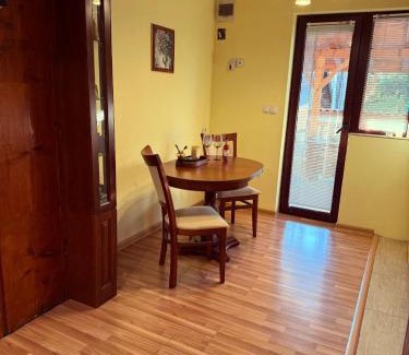 Sapareva Banya House | Guest House Vergie, Fully Private
