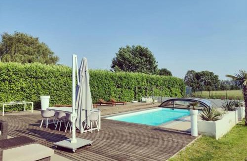 Velddriel Apartment | Guest house with private pool & jacuzzi