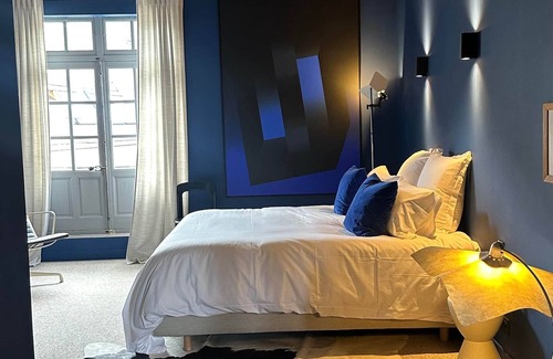 Azay-le-Rideau Hotel | Guest Room Bleue - Auberge Radieuse