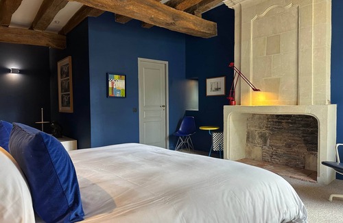 Azay-le-Rideau Hotel | Guest Room Bleue - Auberge Radieuse