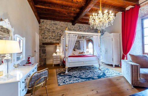 Cruet Bed & Breakfast | Guest Room - Château de la Rive - 2 Persons
