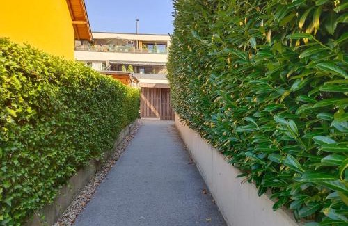 Kuchl House | Guest room with private shower and toilet near Salzburg City