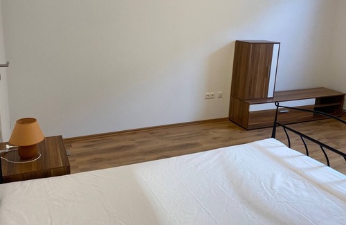 Germaringen House | Guest rooms for rent in a quiet location