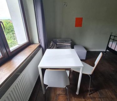 Tuchomerice Apartment | Guest Rooms in Private Home by Airport, Shared Bath, Non-Smoking, Contactless Check-in, No Staff, Quiet Stay, Short Stay