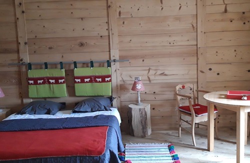 Bonlieu Bed & Breakfast | Guest rooms. Walk in 2 cv. Gift card