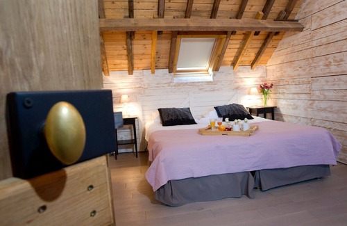Noyant-et-Aconin House | Guest rooms with jacuzzi heated pool steam room private sauna Romance