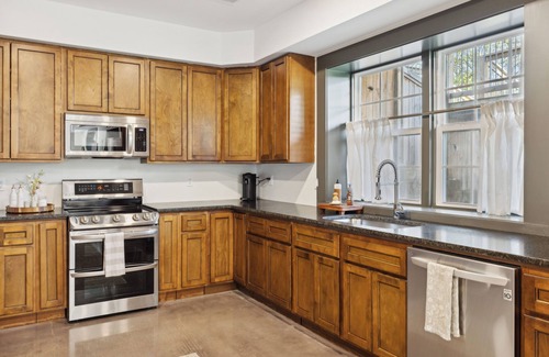 Louisville House | Guest Suite at Spruce Hill