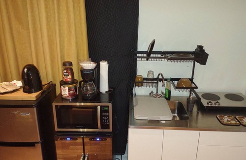 Gaithersburg Apartment | Guest Suite: No stairs, Driveway Parking, Baby Crib, Pool Pass by Ameridency