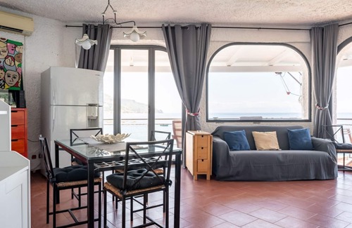 Spisone Apartment | GuestHost - Villa Vittoria - House on the Cliff