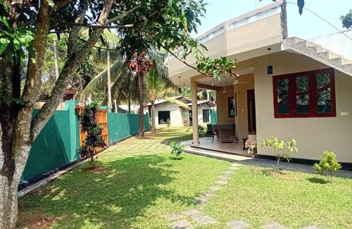 Hettimulla House | Guesthouse Dilush
