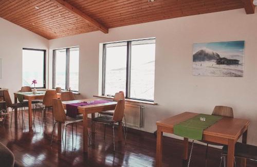 Reykjarholl Bed & Breakfast | Guesthouse Gimbur