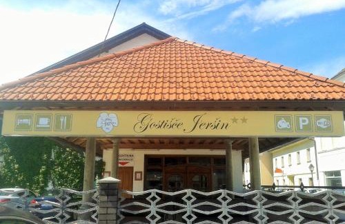 Logatec House | Guesthouse Jersin
