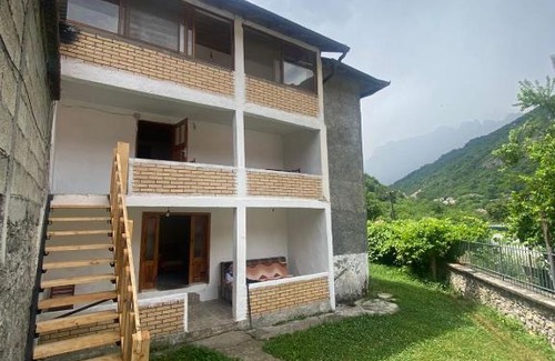 Kukes County House | Guesthouse Sibora