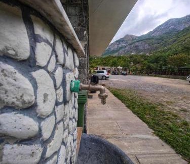 Shkoder County House | Guesthouse Te Pjerini Selcë-Cem