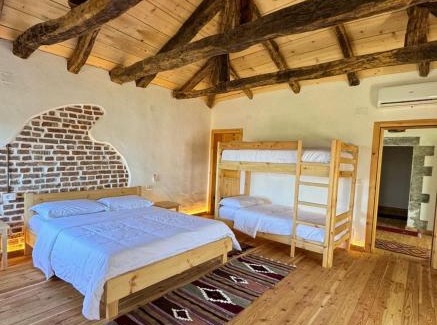Sakës House | Guesthouse Vitoria - Mrizi i Zanave
