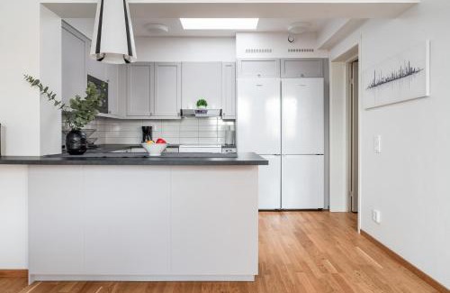 Pitea Apartment | Guestly Homes - 3BR City Charm