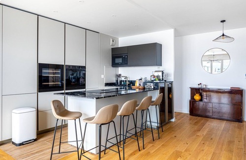 Suresnes Apartment | GuestReady - Chic cocoon with a balcony
