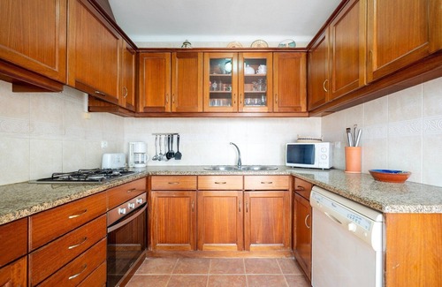 Aiana de Cima House | GuestReady - Fantastic family home in Sesimbra