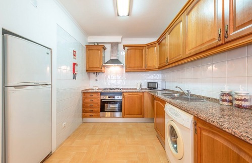 Ericeira Apartment | GuestReady - Holliday House - Ericeira
