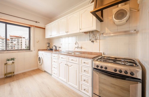 Parede Apartment | GuestReady - One peaceful stay in Parede