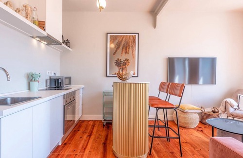 Alcantara Apartment | GuestReady - Orange Delight in Alcântara