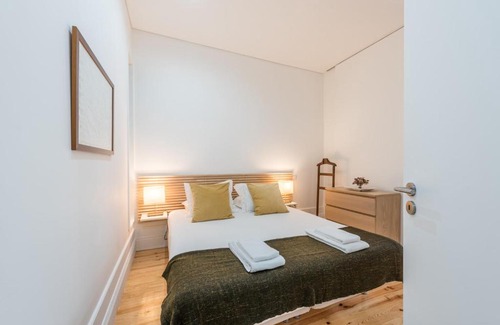 Centro / Baixa Apartment | GuestReady - Soft Linen Balcony