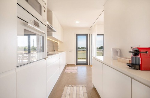Seixal Apartment | GuestReady - Tranquil Seixal Haven