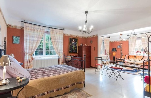 Plancher-Bas Bed & Breakfast | Guestroom Plancher-Bas, studio flat, 5 persons