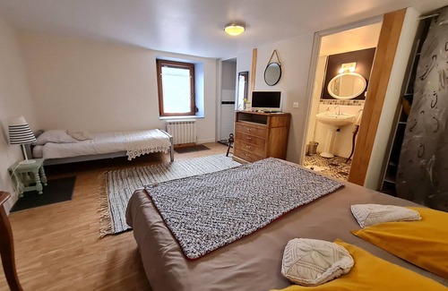 Raon-les-Leau Bed & Breakfast | Guestroom Raon-lès-Leau, studio flat, 3 persons