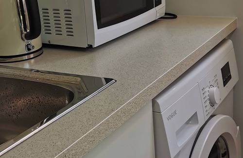 Lynmore Apartment | Guests Suite 5 minutes to Redwoods