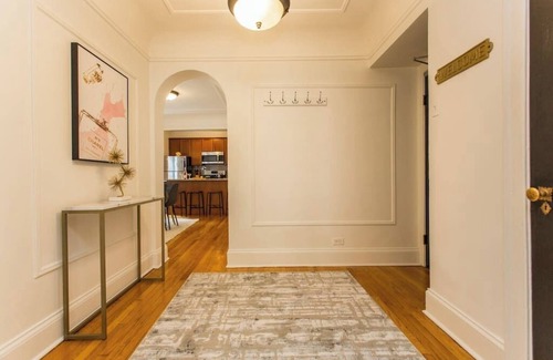 Streeterville Condo | Guild #2 | Gold Coast Mag Mile Best Location