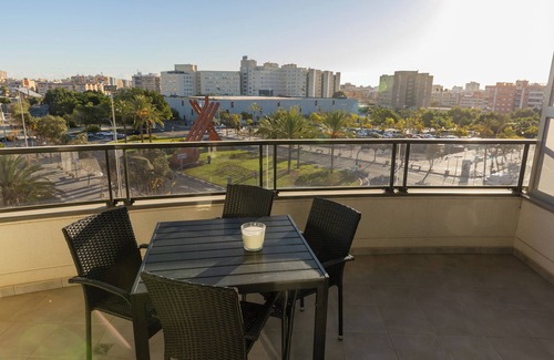 Altozano-Conde Lumiares Apartment | Guillman Suites