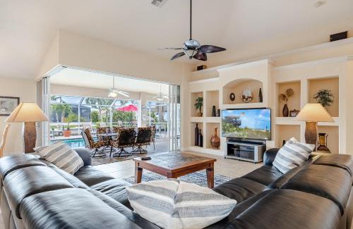 Yacht Club House | Gulf Access, Heated Saltwater Pool, Sleeps 8 - Cape Coastal - Roelens Vacations