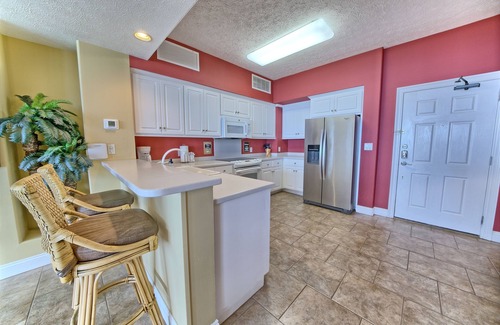 Bel Air Condo | Gulf Crest 1006 – 2BR Gem with Gulf View & Charm!