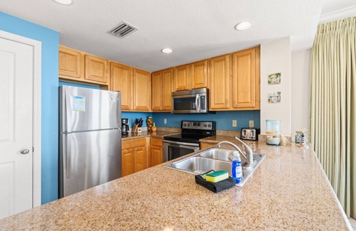 Panama City Beach Condo | Gulf-Front Corner Unit | Stunning Coastline Views!
