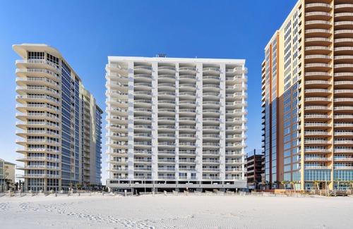 Gulf Shores Condo | Gulf Front Condo | Indoor/Outdoor Pool | Island Royale 403